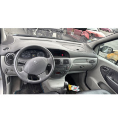 Vitre arriere droit RENAULT SCENIC 1