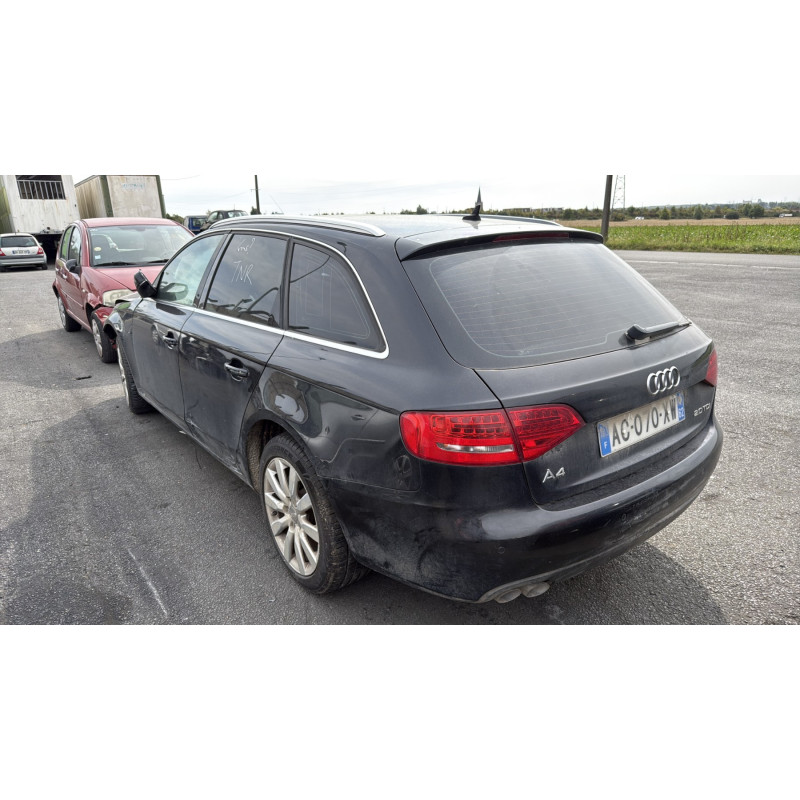 Feu arriere secondaire droit (feux) AUDI A4 3 Photo n°8