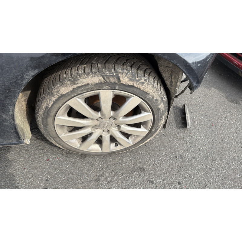 Feu arriere secondaire droit (feux) AUDI A4 3 Photo n°17