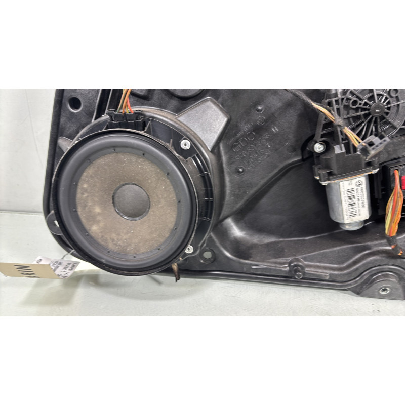 Leve vitre electrique avant droit VOLKSWAGEN GOLF 6 Photo n°8