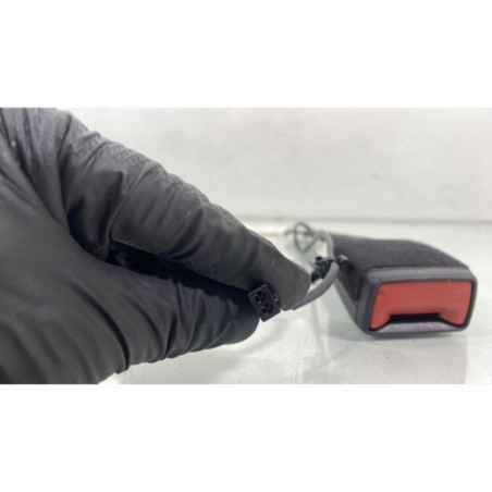 Attache ceinture avant gauche VOLKSWAGEN POLO 6