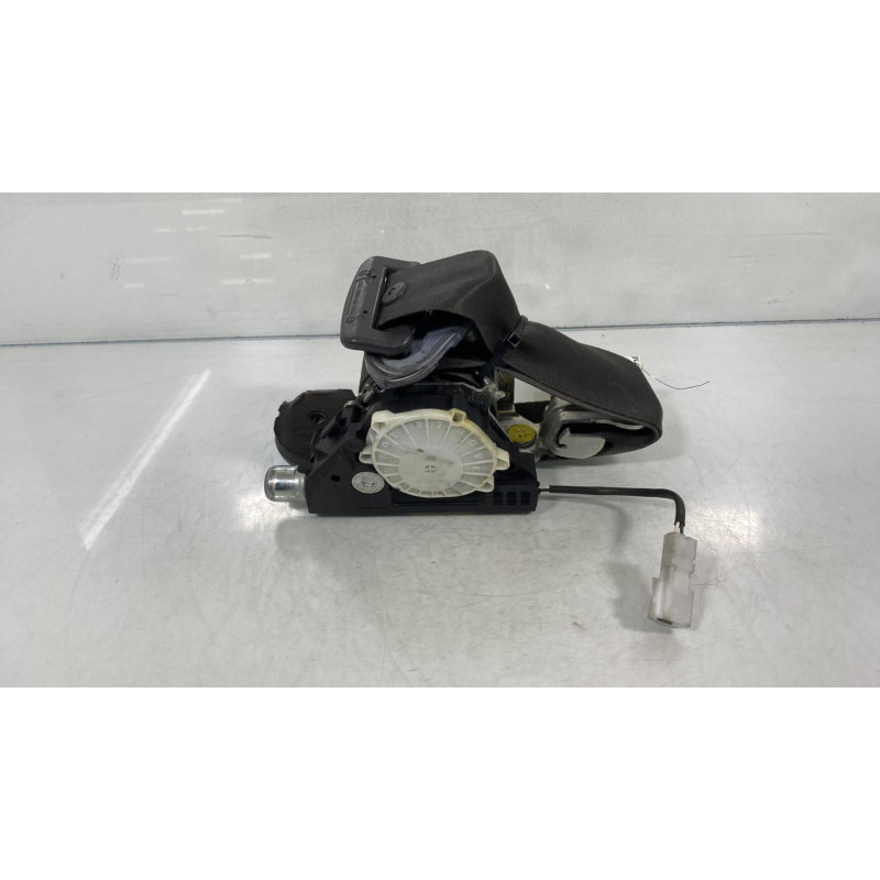 Pretensionneur de ceinture avant gauche RENAULT CLIO 3 Photo n°1