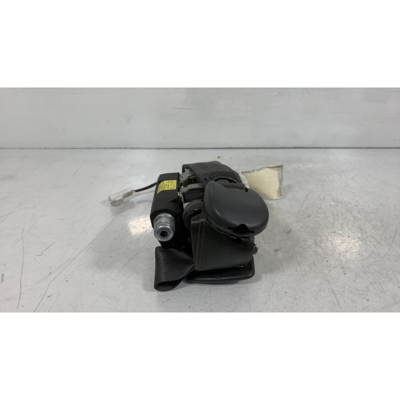 Pretensionneur de ceinture avant gauche RENAULT CLIO 3 Photo n°2