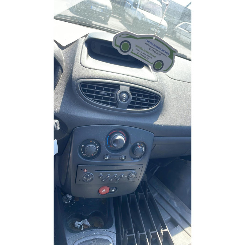 Pretensionneur de ceinture avant droit RENAULT CLIO 3 Photo n°13