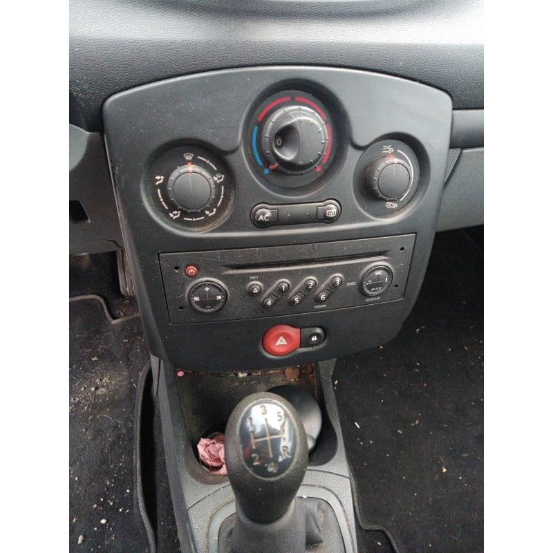 Pretensionneur de ceinture avant droit RENAULT CLIO 3 Photo n°4