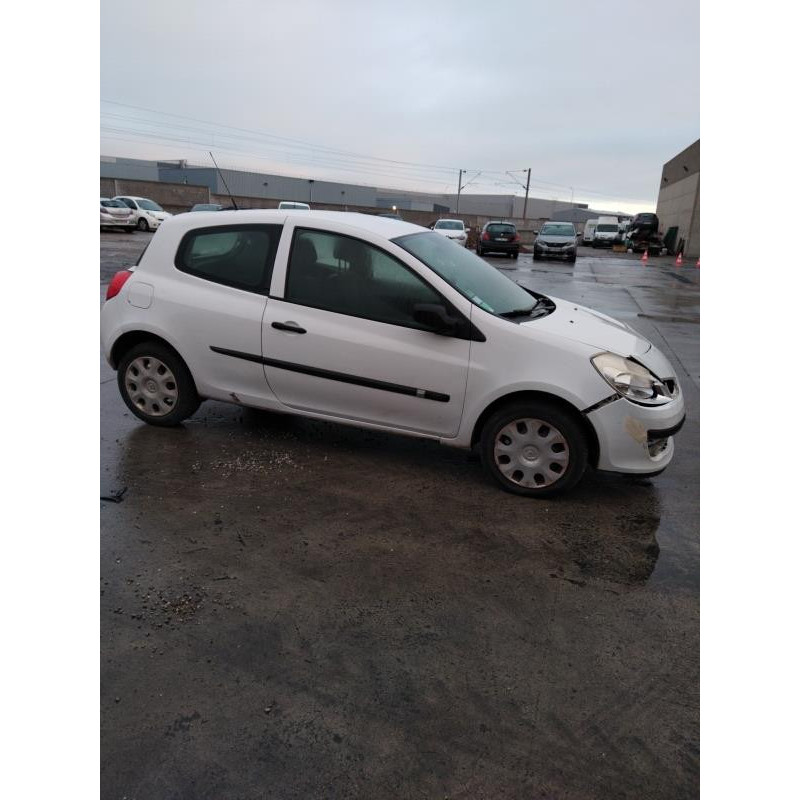 Pretensionneur de ceinture avant droit RENAULT CLIO 3 Photo n°8
