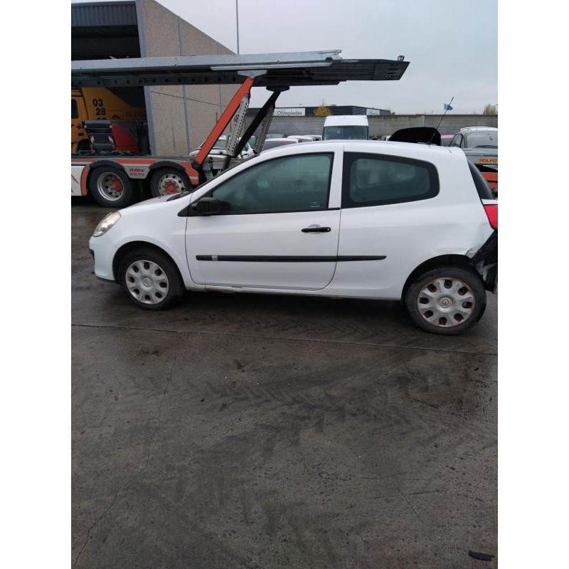 Pretensionneur de ceinture avant droit RENAULT CLIO 3 Photo n°15