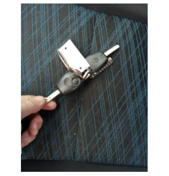 Pretensionneur de ceinture avant droit RENAULT CLIO 3