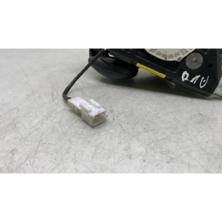 Pretensionneur de ceinture avant droit RENAULT CLIO 3 Photo n°1