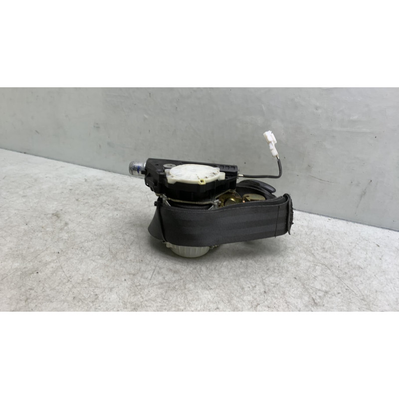 Pretensionneur de ceinture avant gauche RENAULT CLIO 3 Photo n°4