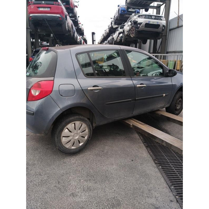 Pretensionneur de ceinture avant droit RENAULT CLIO 3 Photo n°11