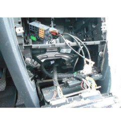 Etrier avant gauche (freinage) SKODA OCTAVIA 2