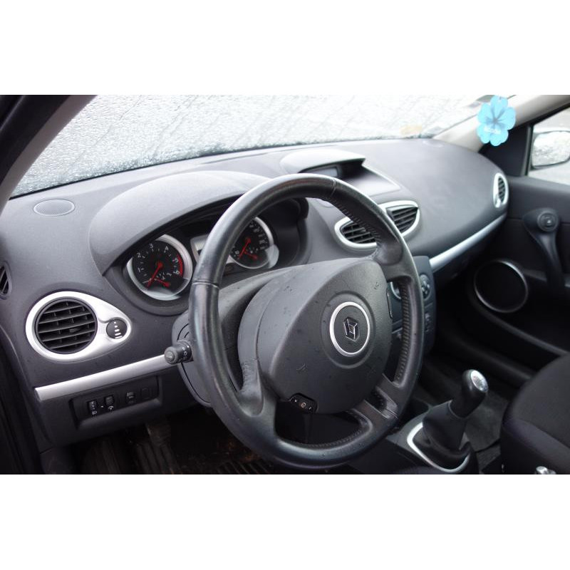 Pretensionneur de ceinture avant droit RENAULT CLIO 3 Photo n°9