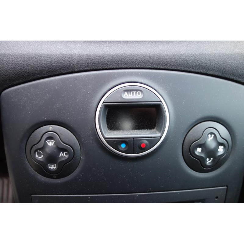 Pretensionneur de ceinture avant droit RENAULT CLIO 3 Photo n°10