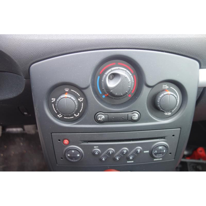 Pretensionneur de ceinture avant droit RENAULT CLIO 3 Photo n°10