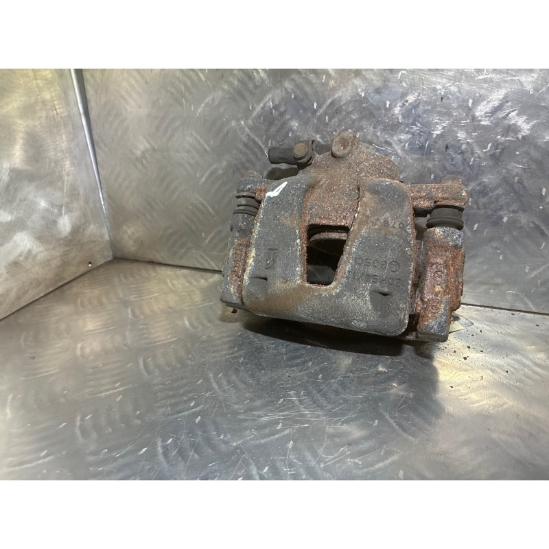 Etrier avant droit (freinage) FIAT GRANDE PUNTO Photo n°2