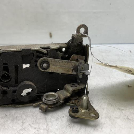 Serrure avant droit PEUGEOT 106