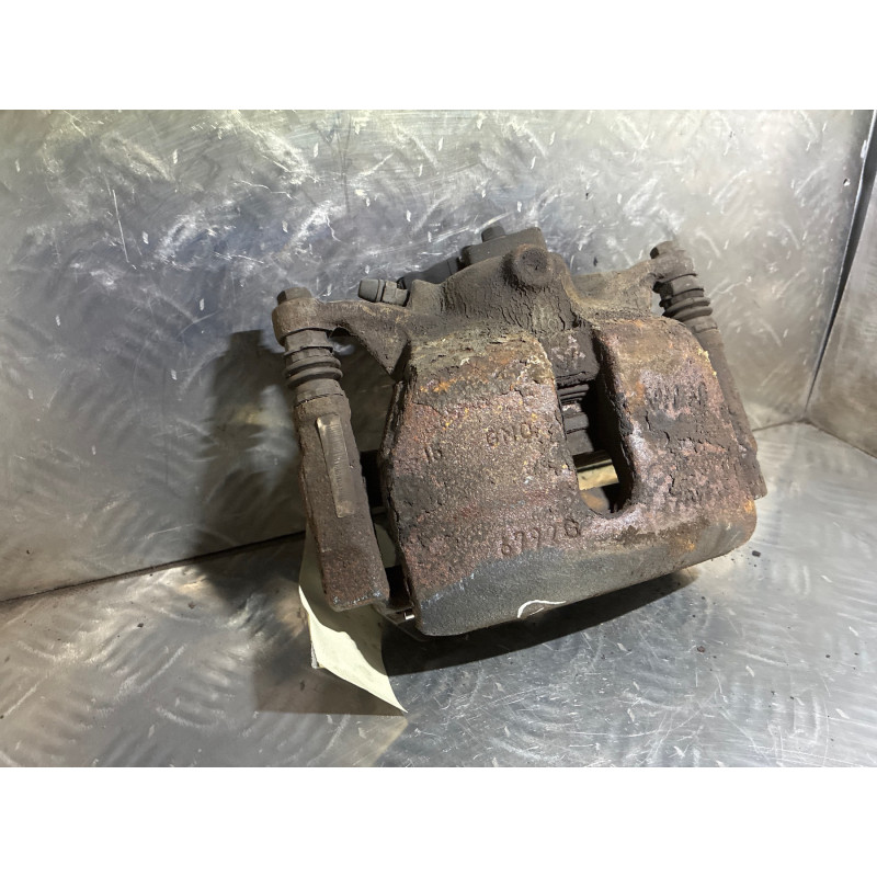 Etrier avant droit (freinage) VOLKSWAGEN GOLF 7 Photo n°3