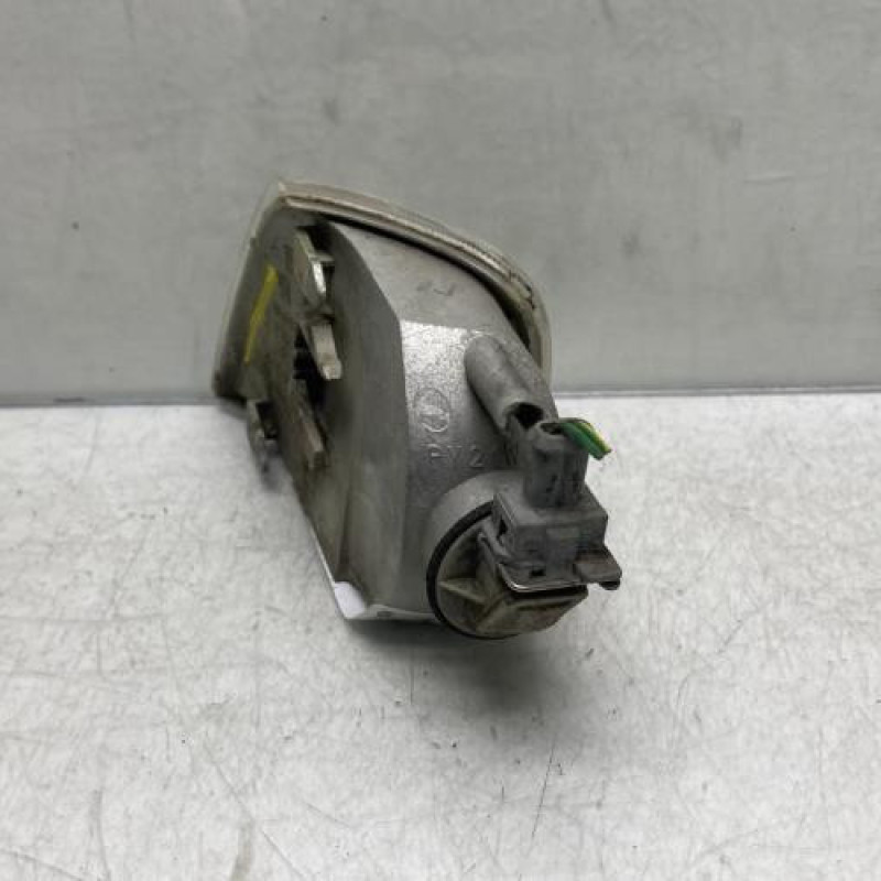 Optique avant secondaire droit (feux)(clignotant) CITROEN SAXO Photo n°3