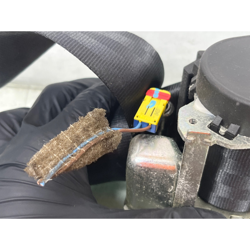 Pretensionneur de ceinture avant droit RENAULT LAGUNA 3 Photo n°2