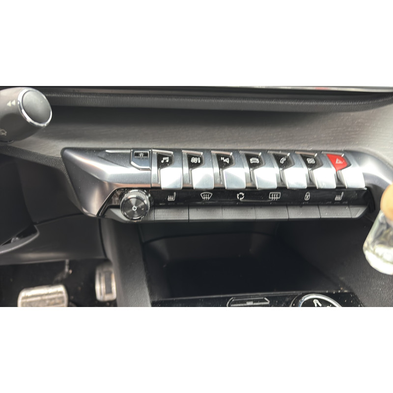 Reservoir AdBlue PEUGEOT 3008 2 Photo n°15
