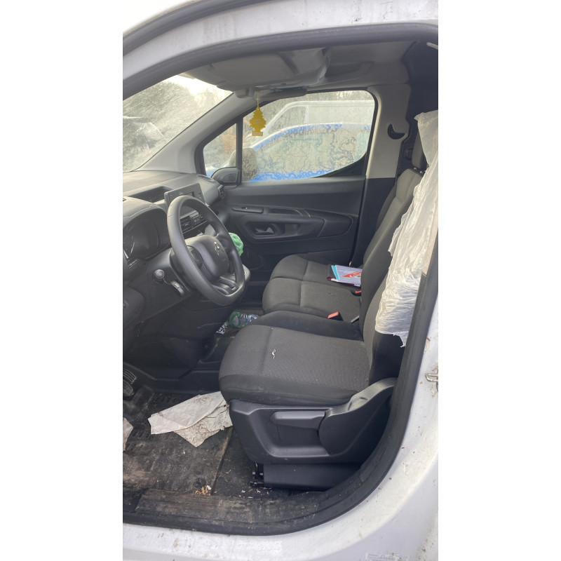 Reservoir AdBlue CITROEN BERLINGO 3 M Photo n°12