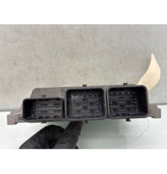 Calculateur moteur PEUGEOT 308 1