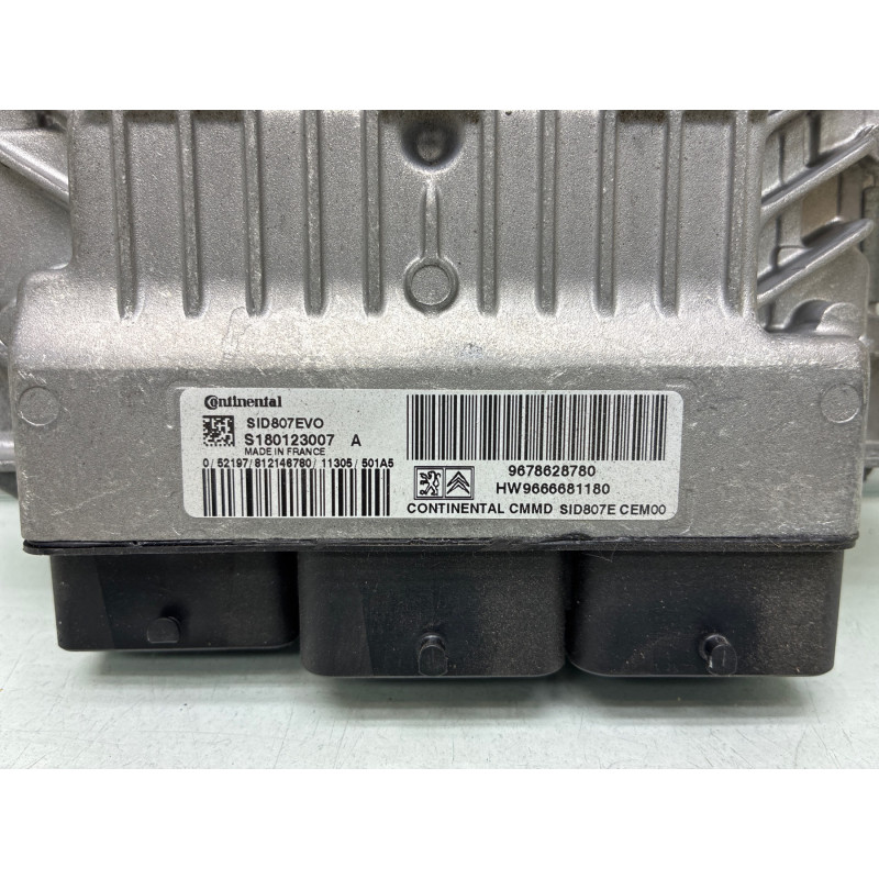 Calculateur moteur PEUGEOT 308 1 Photo n°4