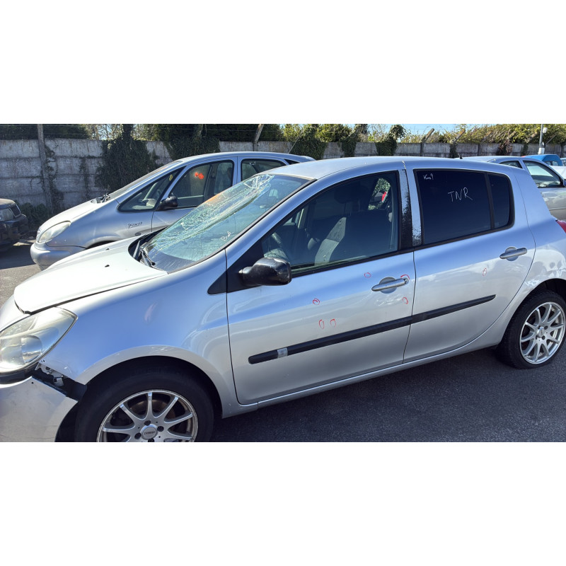 Pretensionneur de ceinture avant droit RENAULT CLIO 3 Photo n°12