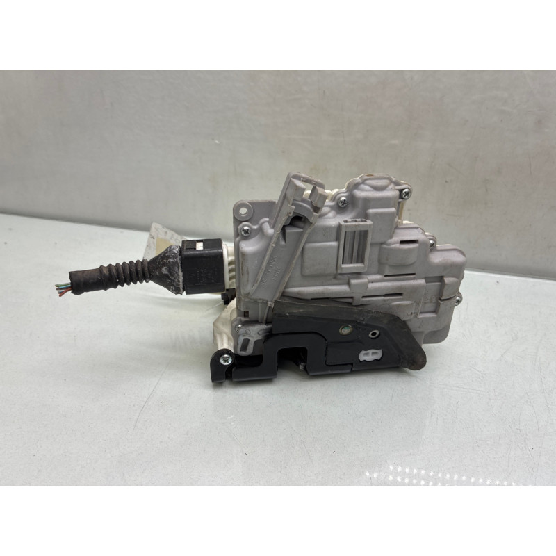 Ceinture arriere gauche AUDI A4 3 Photo n°2