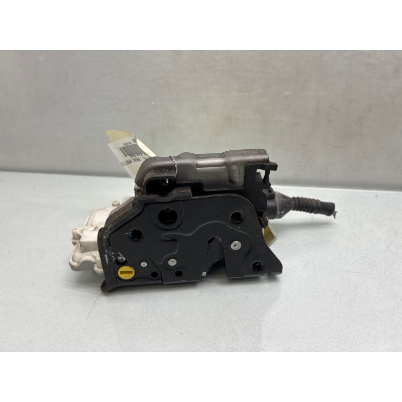 Ceinture arriere gauche AUDI A4 3 Photo n°3