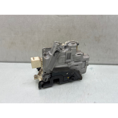 Serrure arriere droit AUDI A4 3