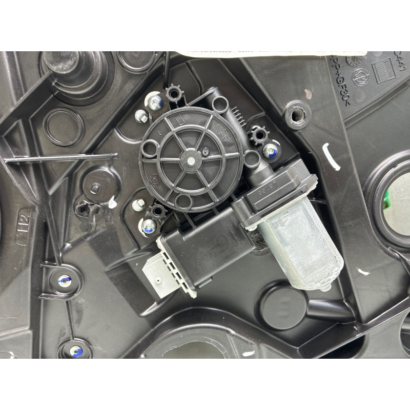Leve vitre electrique arriere droit ALFA ROMEO GIULIETTA 2 Photo n°3