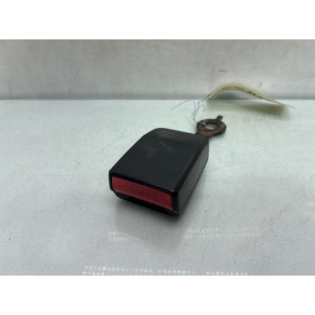 Attache ceinture avant droit RENAULT MASTER 3 Photo n°1