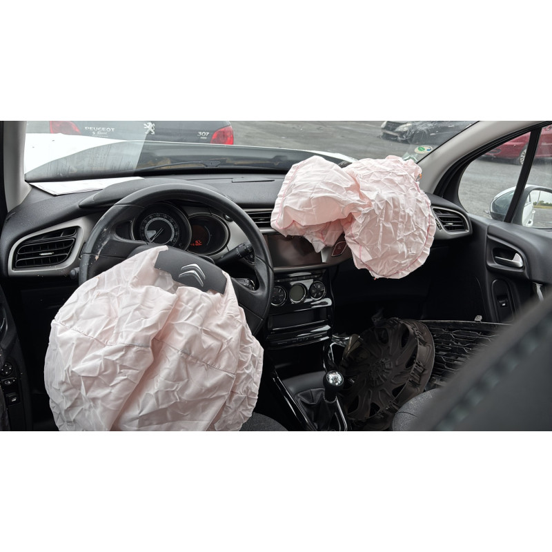 Reservoir AdBlue CITROEN C3 2 Photo n°18