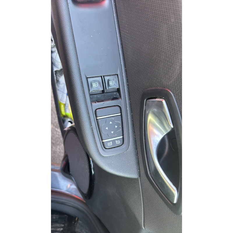 Boitier air bag RENAULT CLIO 4 Photo n°20