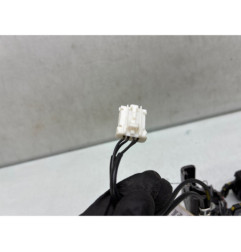 Attache ceinture arriere droit PEUGEOT 308 2 SW Photo n°1