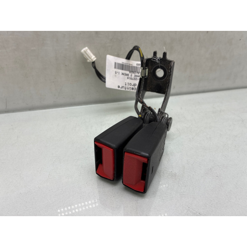 Attache ceinture arriere droit PEUGEOT 308 2 SW Photo n°4