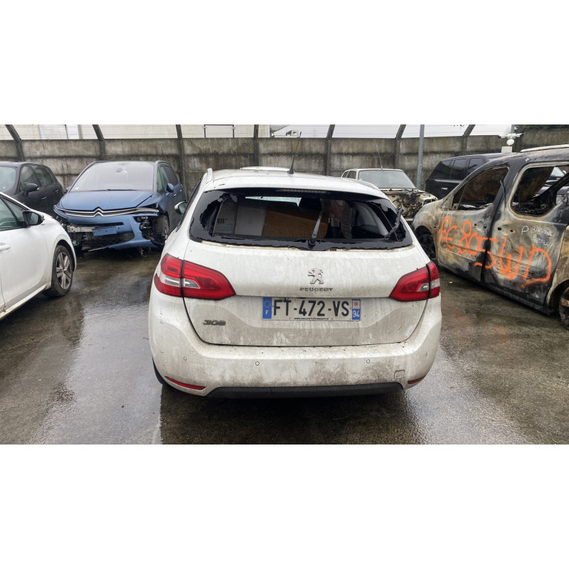 Attache ceinture arriere droit PEUGEOT 308 2 SW Photo n°9
