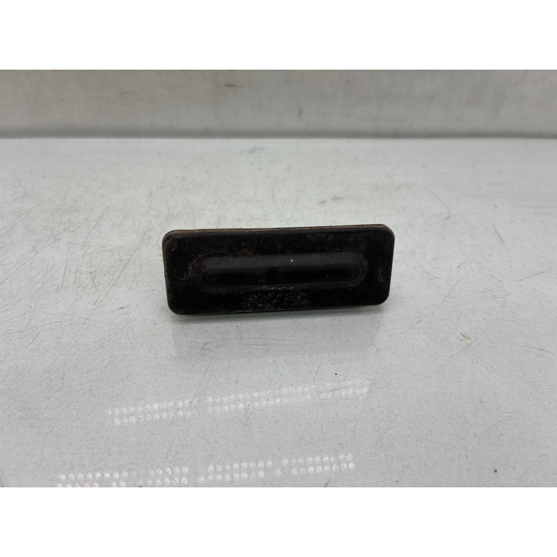 Bouton de coffre PEUGEOT 308 2 SW Photo n°2
