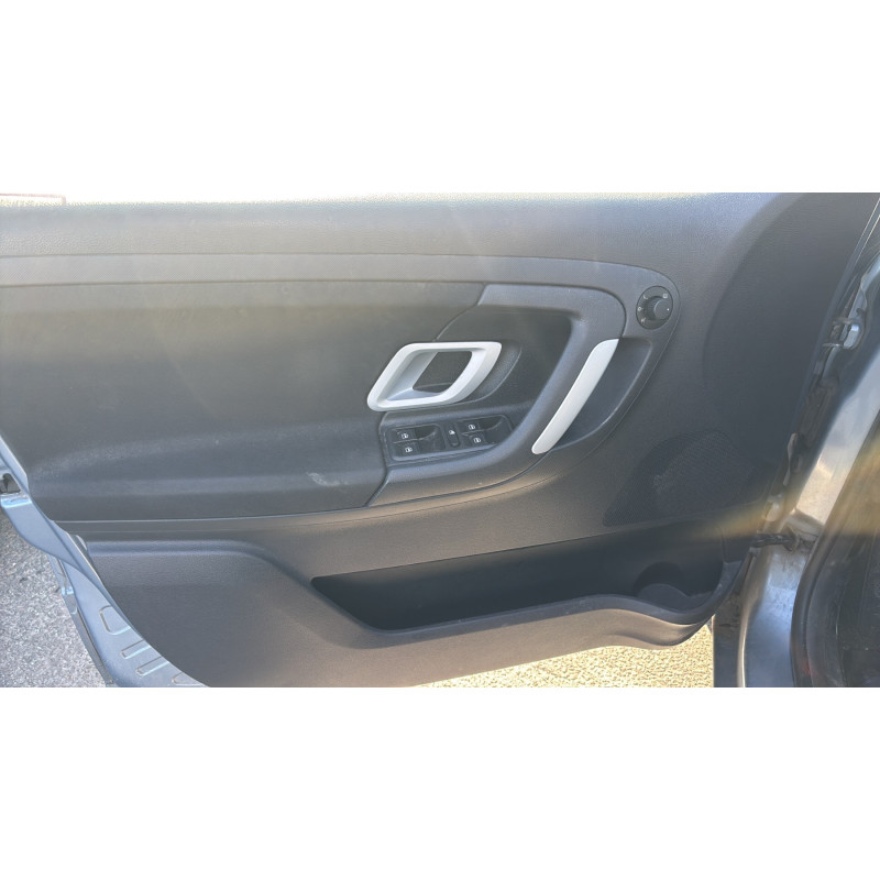 Interrupteur de leve vitre avant droit SKODA FABIA 2 Photo n°15