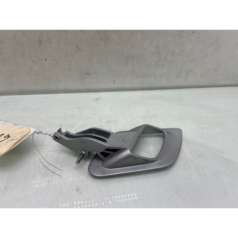 Poignee interieur avant droit SKODA FABIA 2 Photo n°3