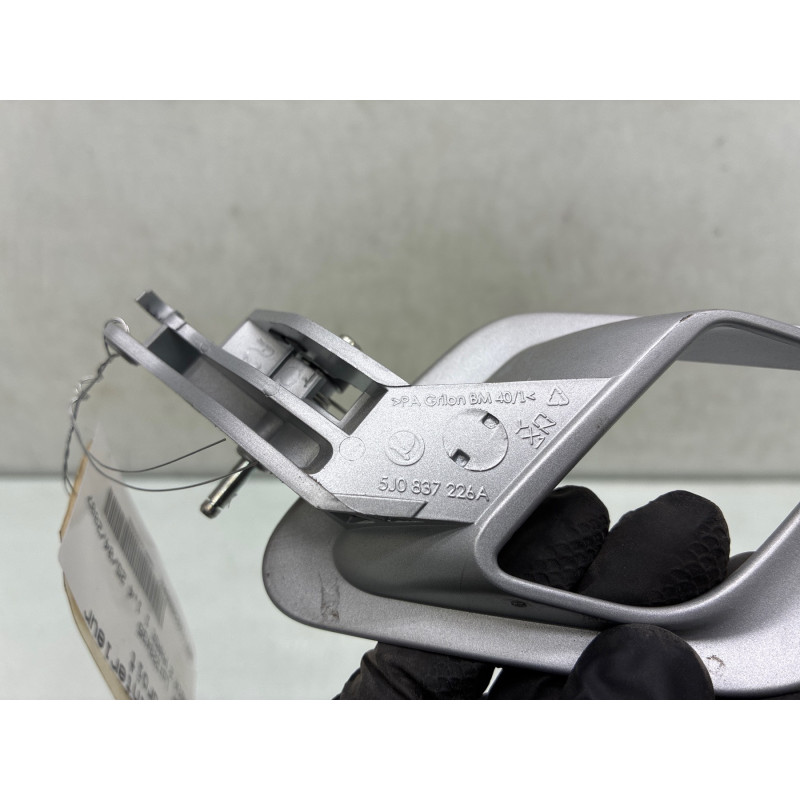 Poignee interieur avant droit SKODA FABIA 2 Photo n°5