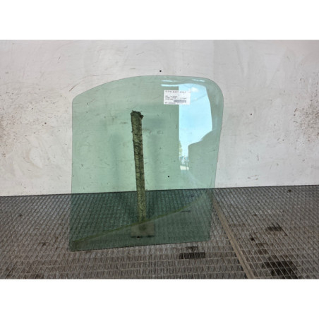 Vitre avant droit OPEL VIVARO 1