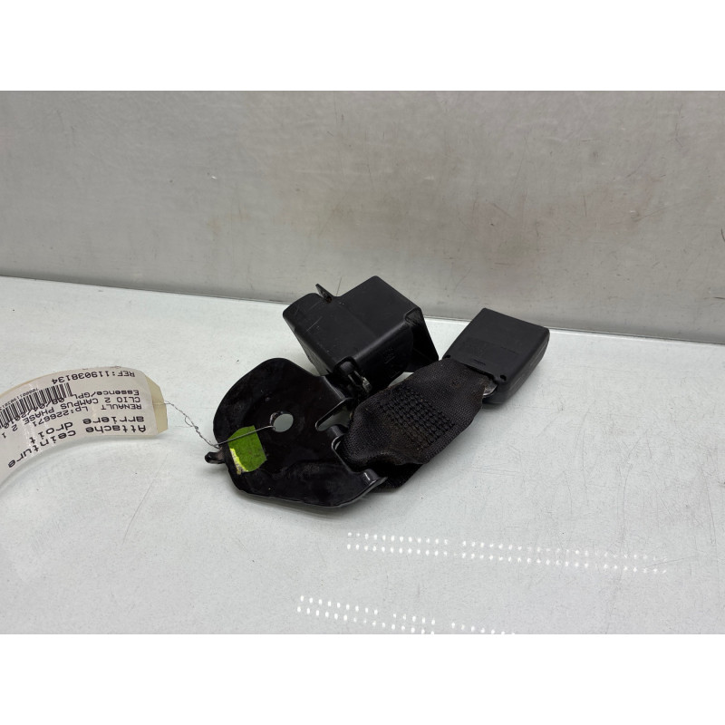Attache ceinture arriere droit RENAULT CLIO 2 CAMPUS Photo n°3