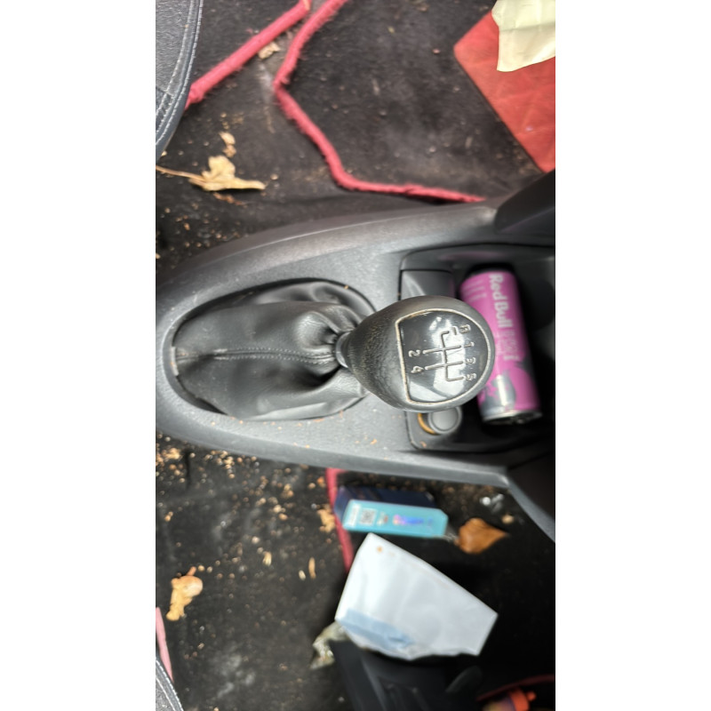 Attache ceinture arriere droit RENAULT CLIO 2 CAMPUS Photo n°11