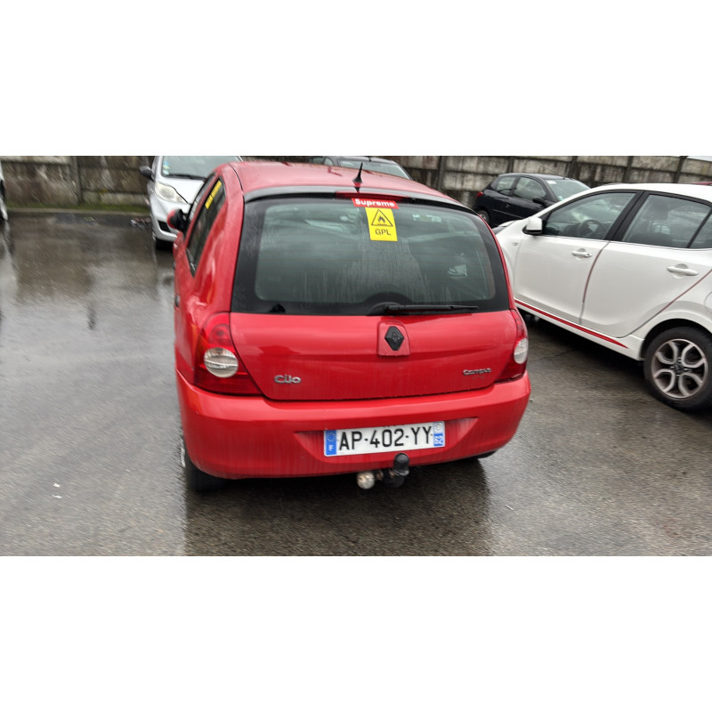 Attache ceinture arriere droit RENAULT CLIO 2 CAMPUS Photo n°18