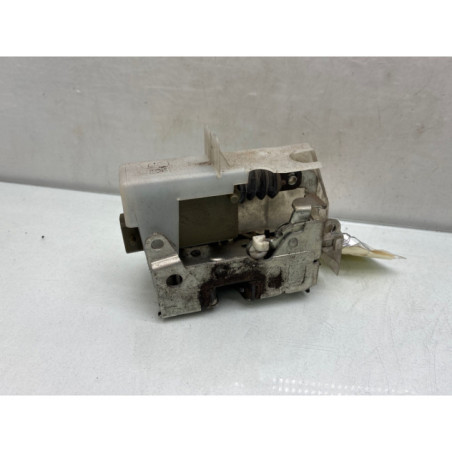 Serrure arriere droit RENAULT CLIO 2 CAMPUS