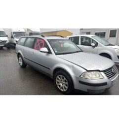 Serrure avant gauche VOLKSWAGEN PASSAT 4