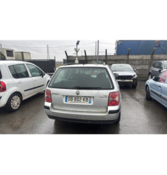 Serrure avant gauche VOLKSWAGEN PASSAT 4